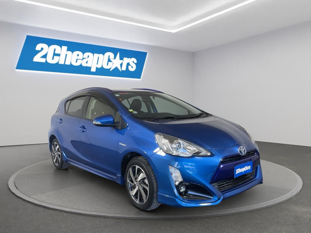 Vehicle image 3
