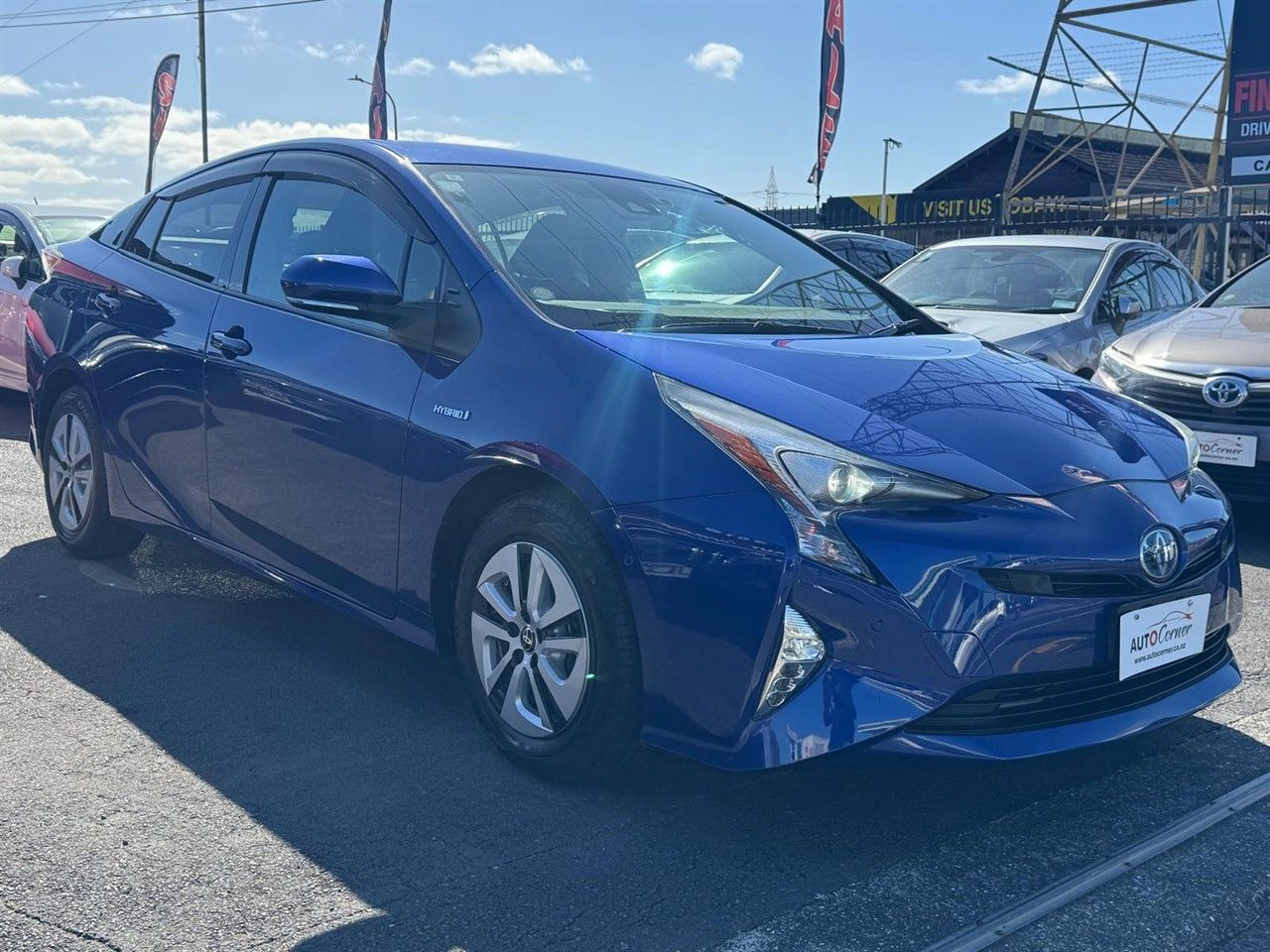 Vehicle image 5