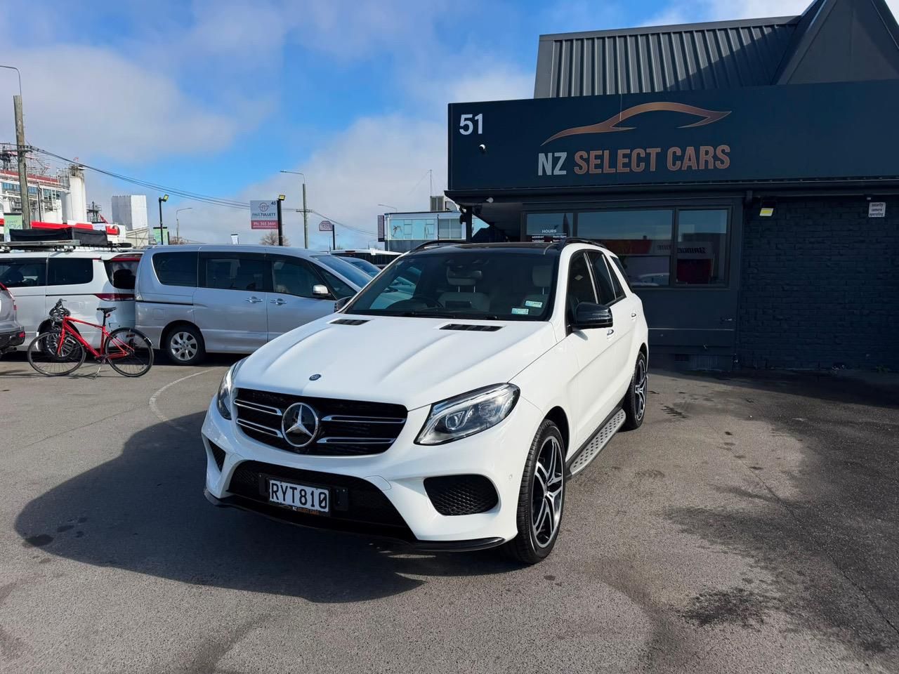 Vehicle image 3