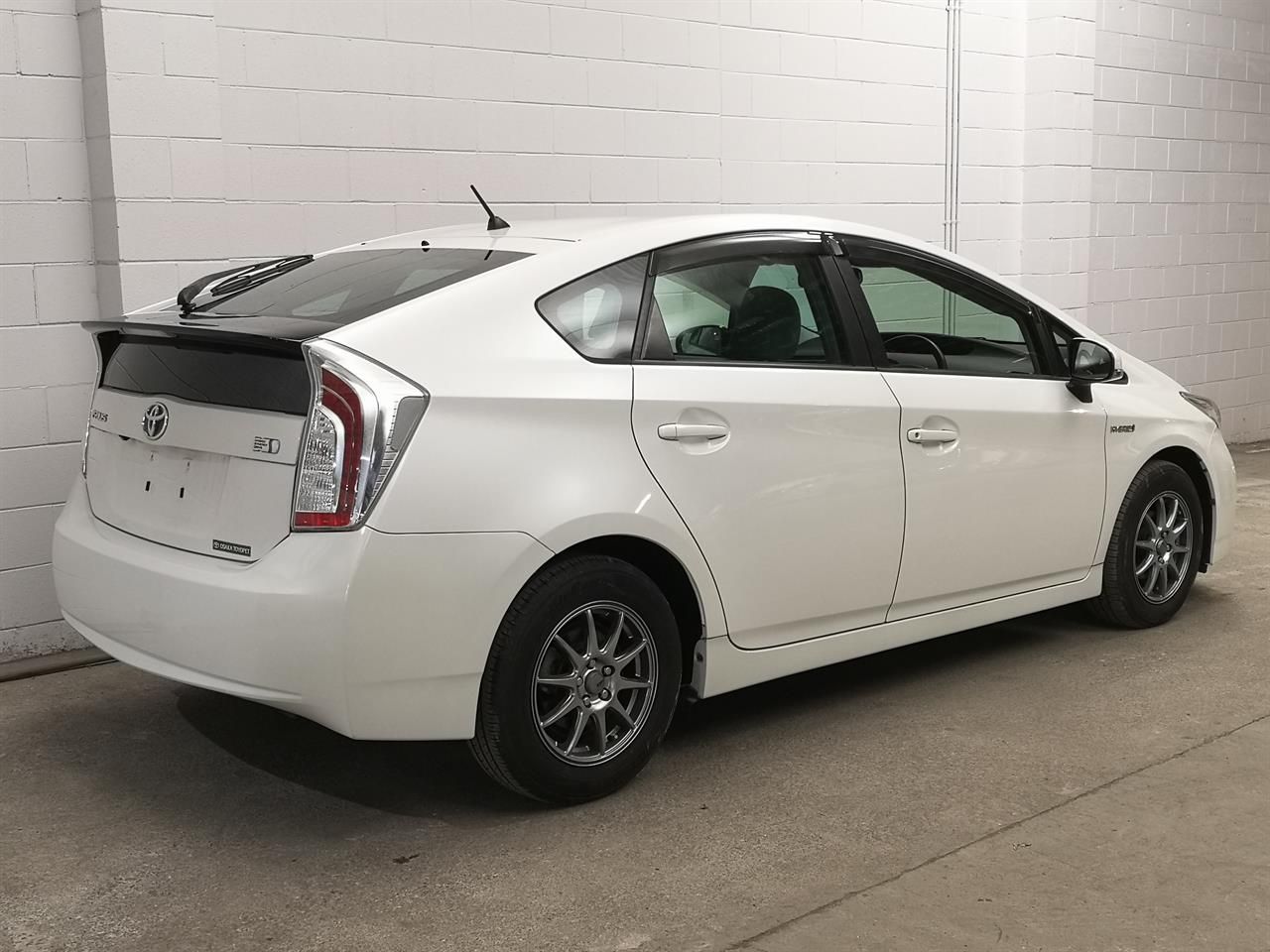 Vehicle image 2