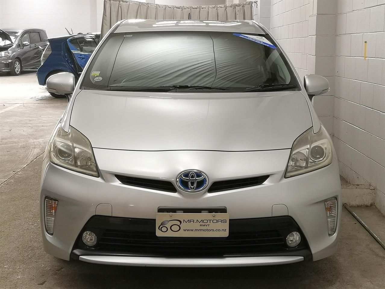 Vehicle image 4