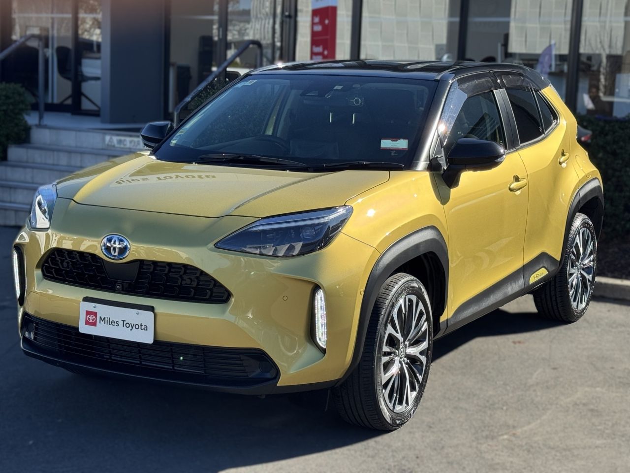 Vehicle image 3