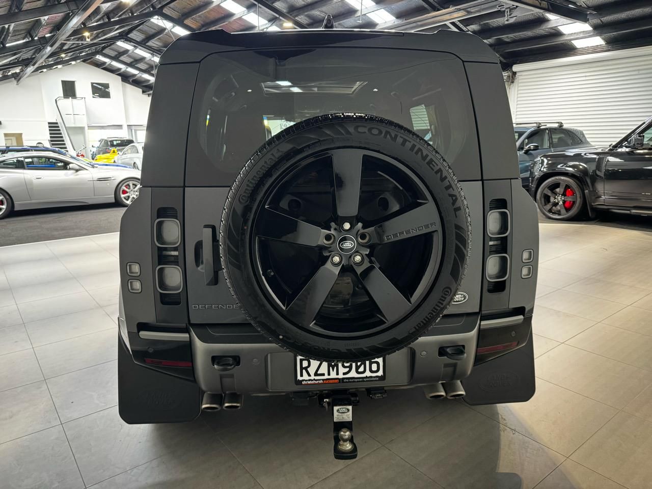 Vehicle image 5