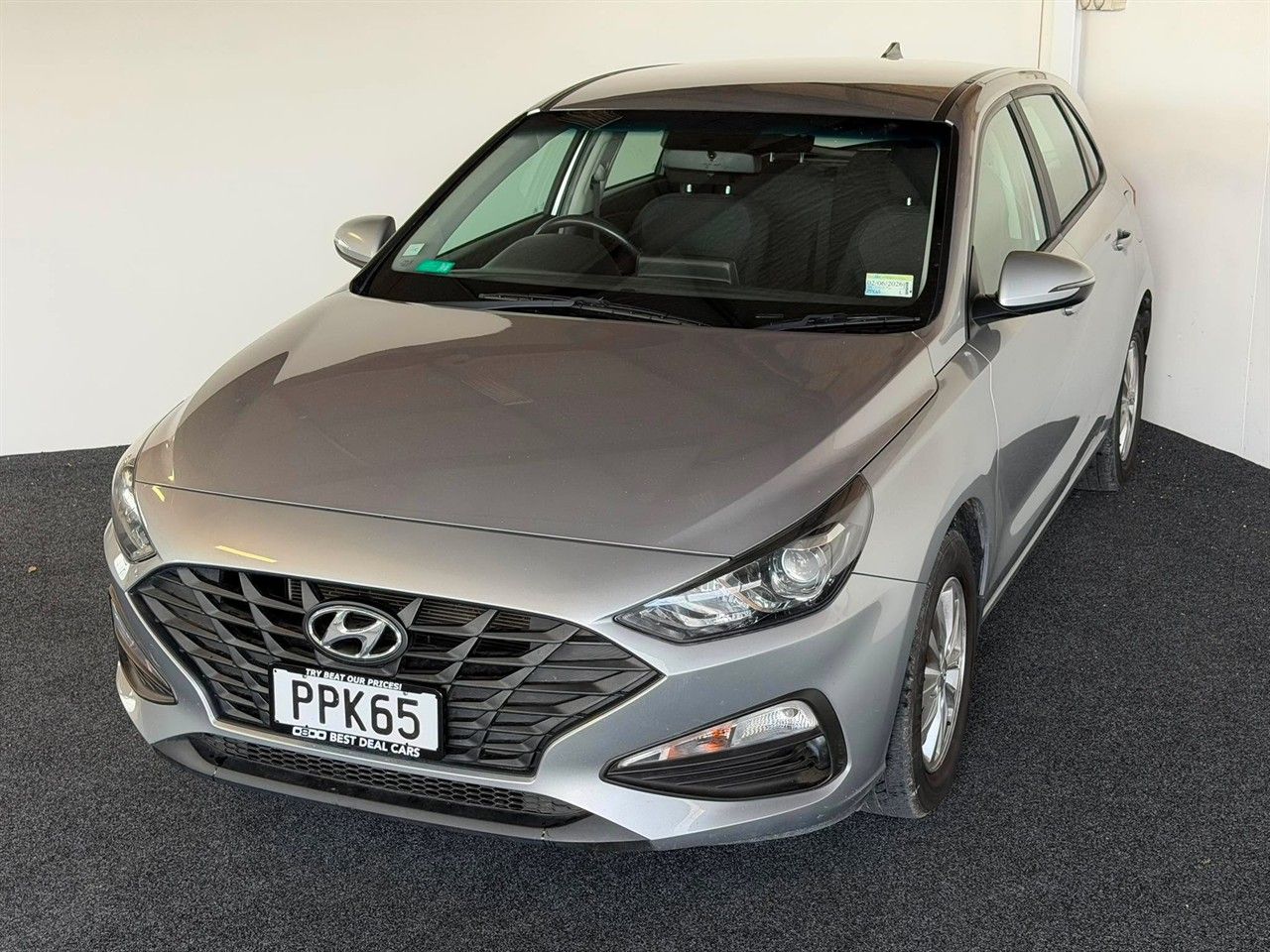 Vehicle image 3