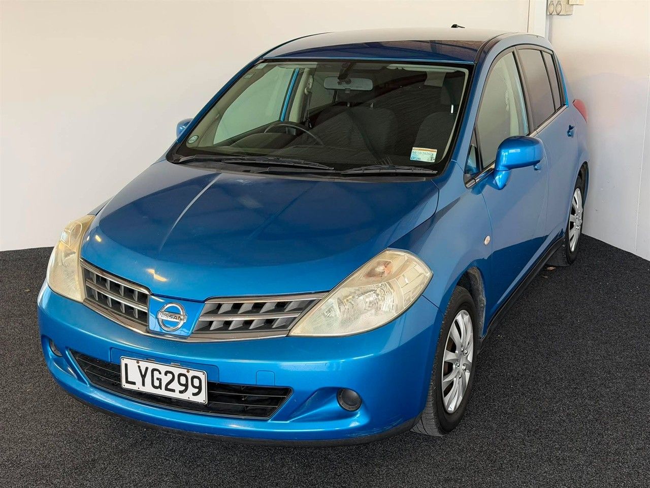Vehicle image 3