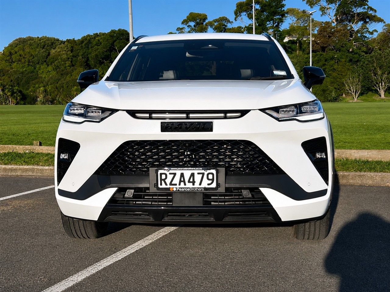 Vehicle image 5