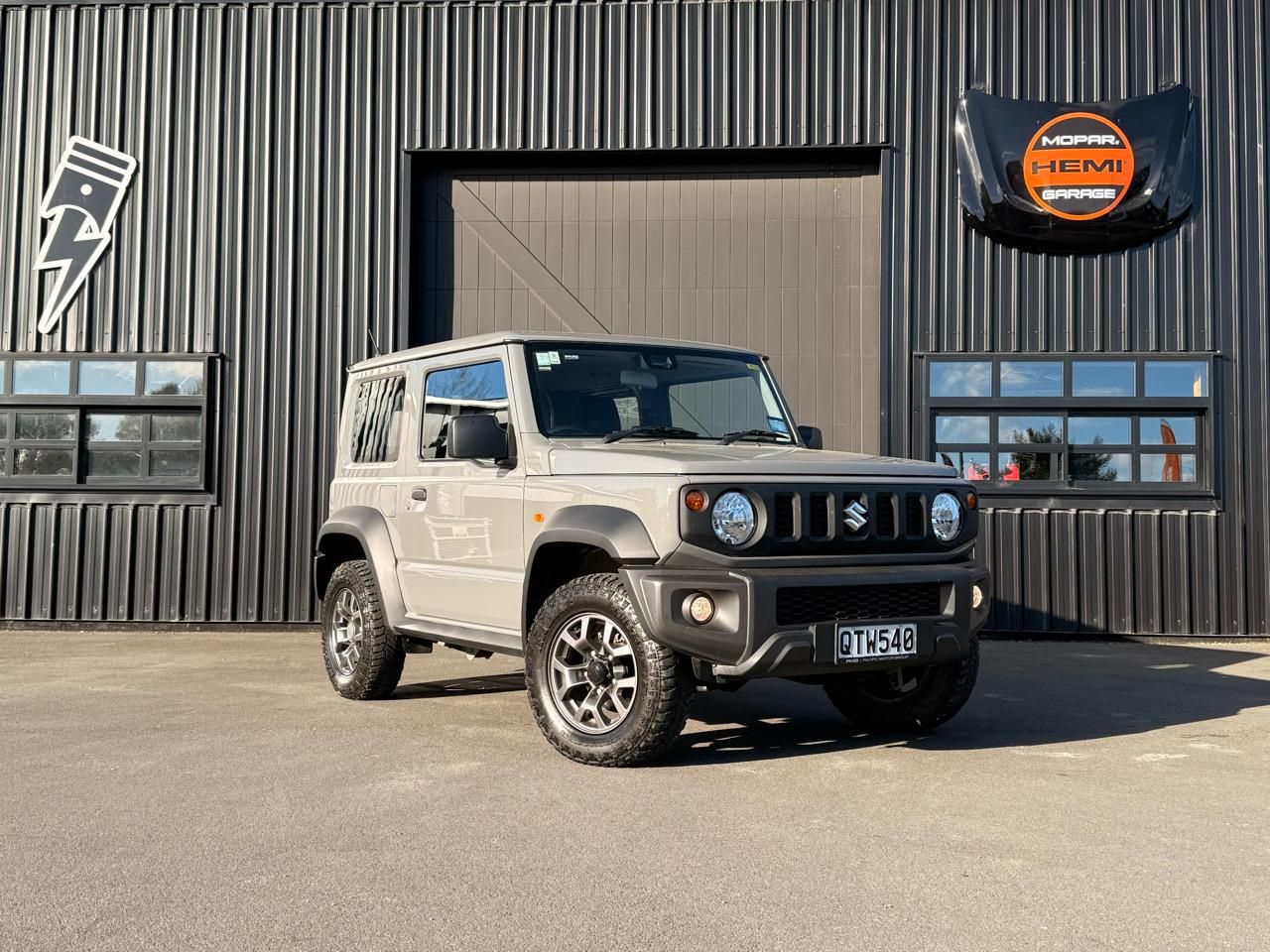 Vehicle image 1