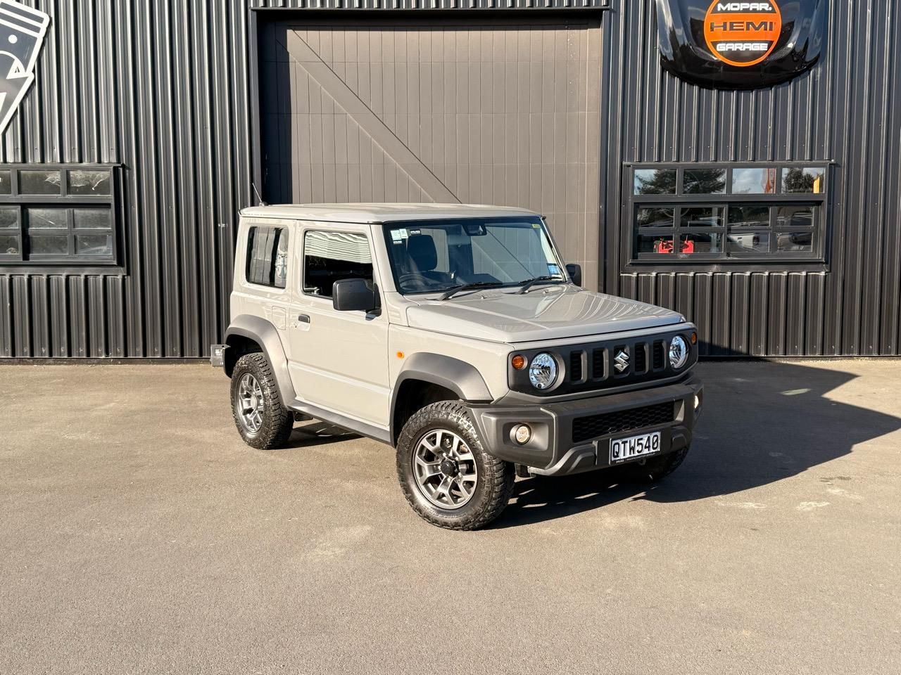 Vehicle image 3
