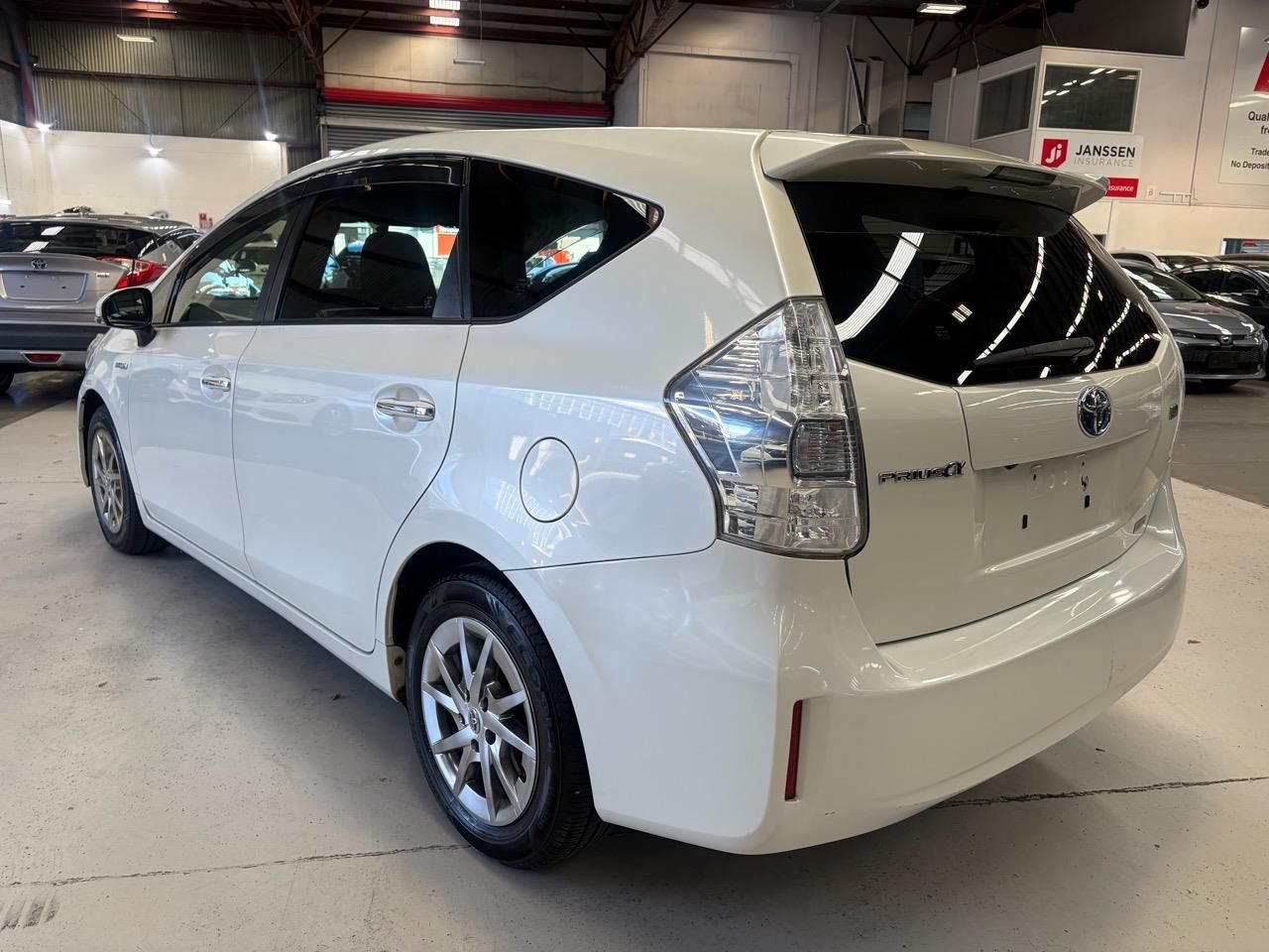 Vehicle image 5