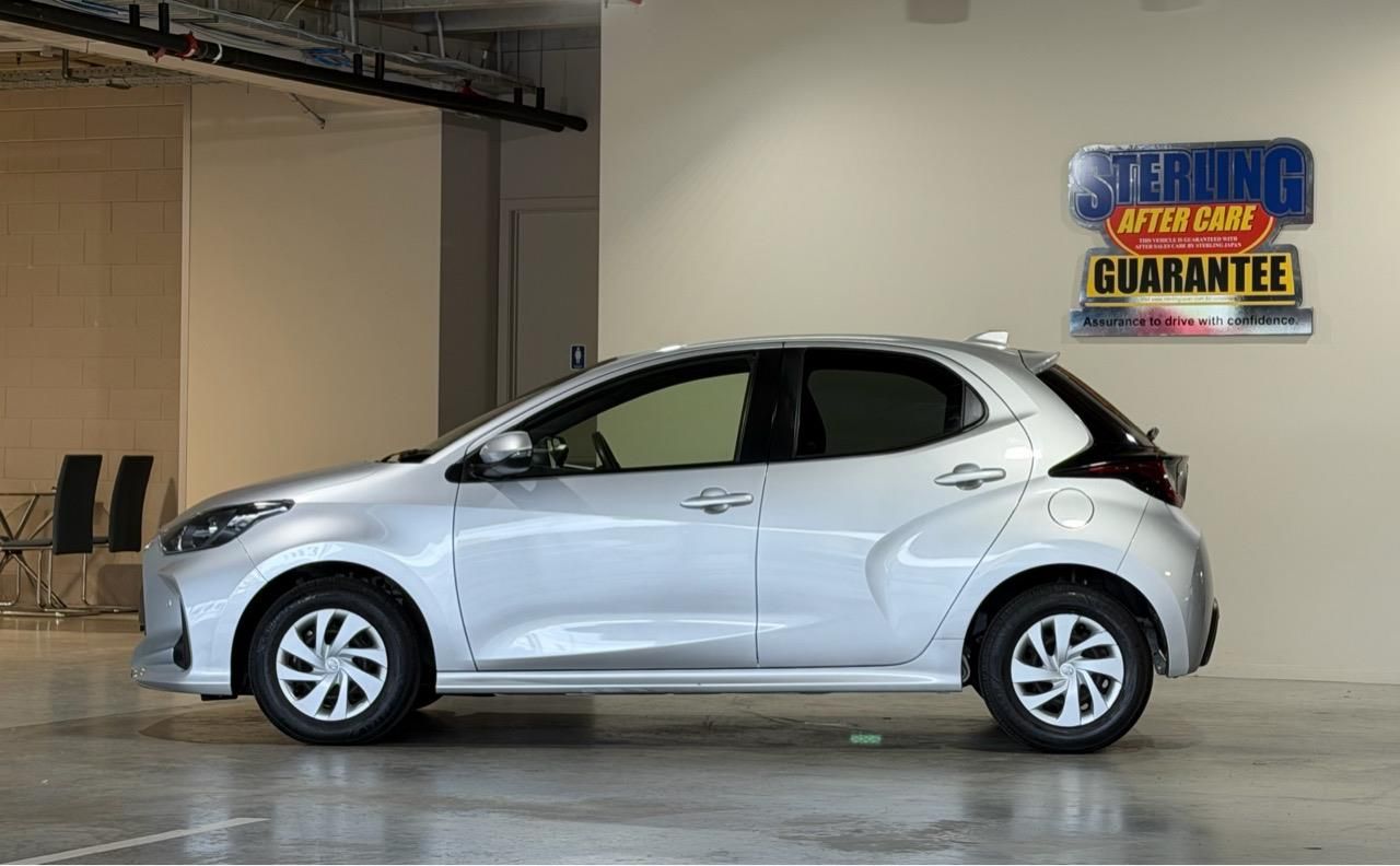Vehicle image 5