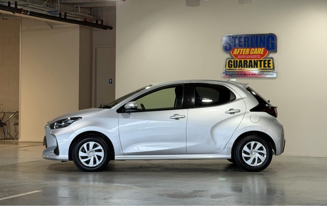 Vehicle image 4
