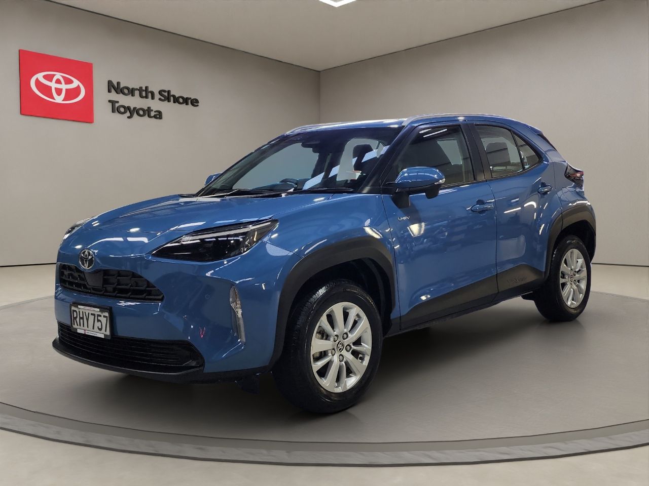 Vehicle image 3