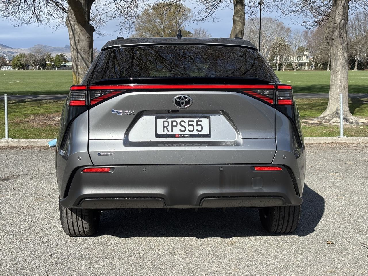 Vehicle image 4