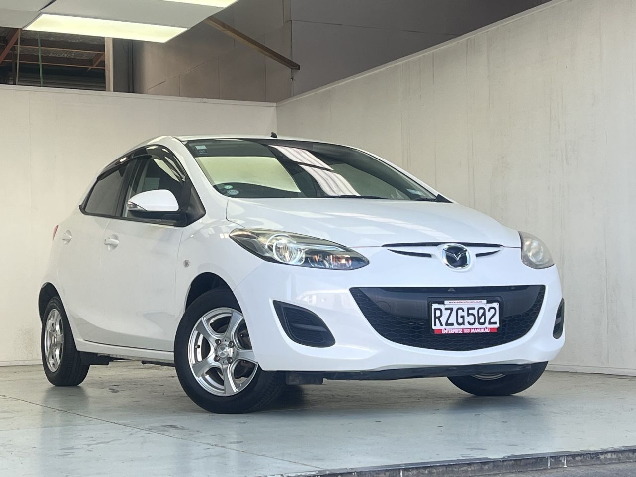 Vehicle image 3
