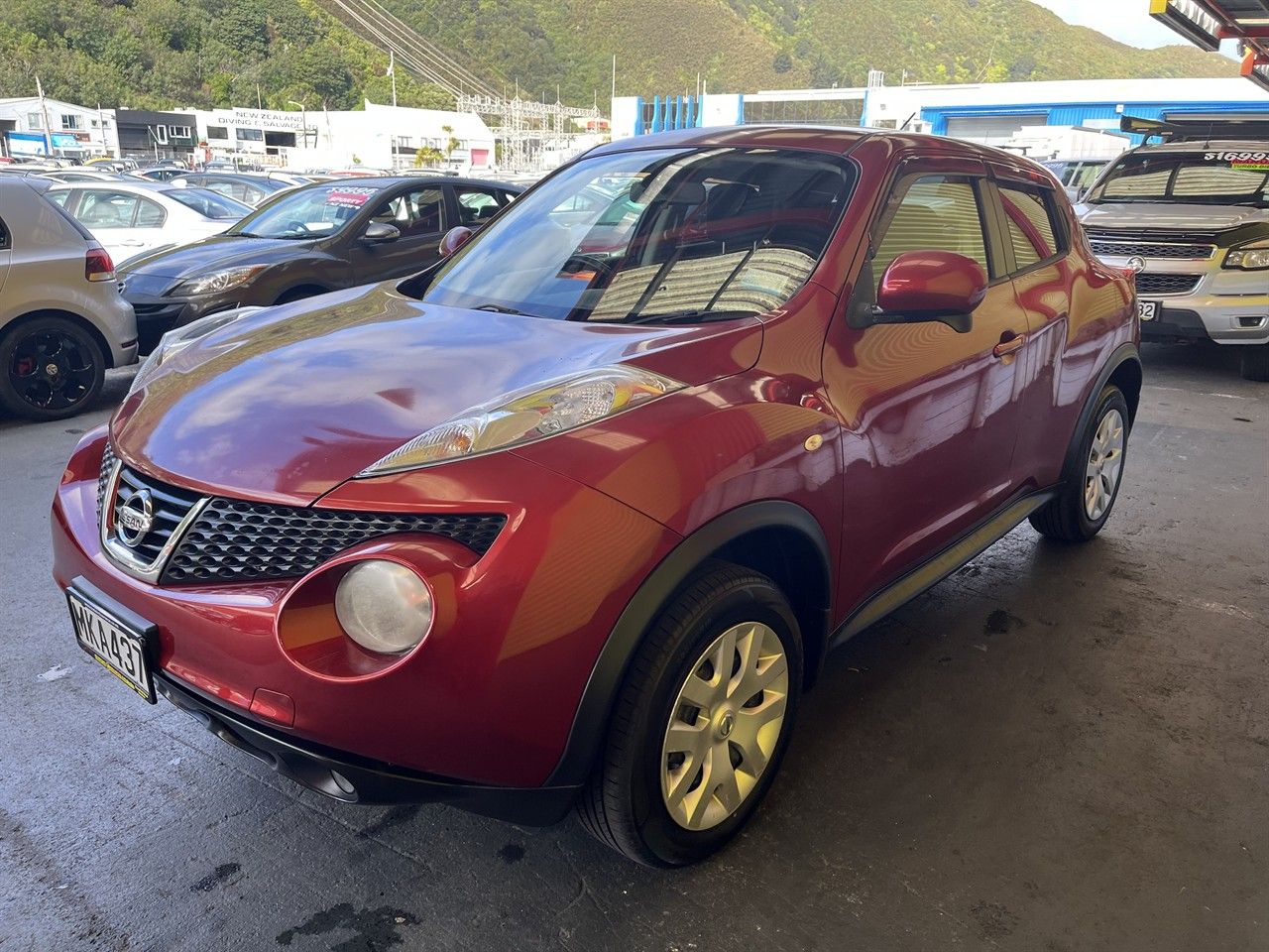 Vehicle image 3