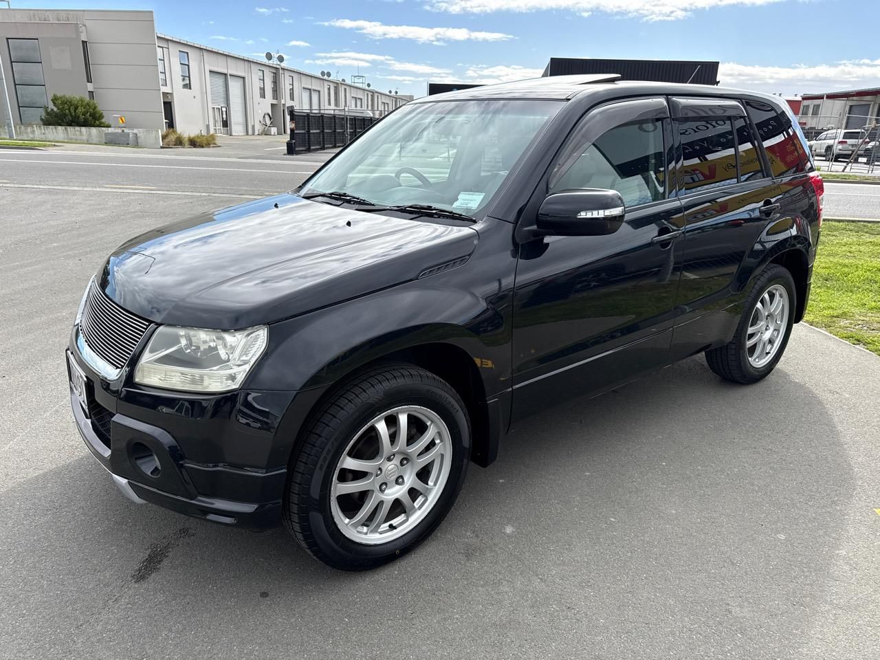 Vehicle image 4