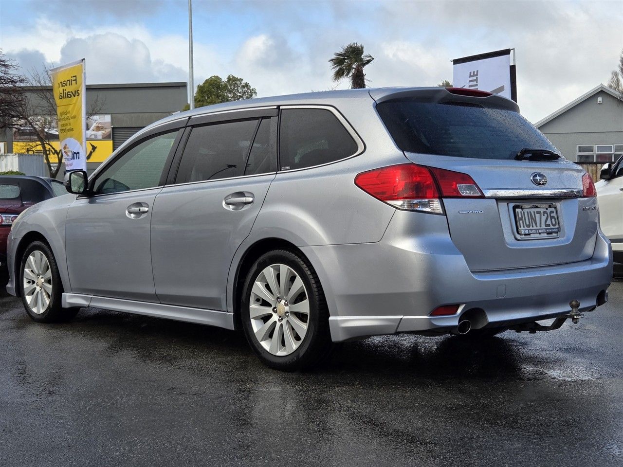 Vehicle image 5