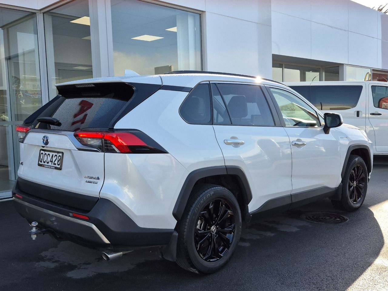 Vehicle image 3