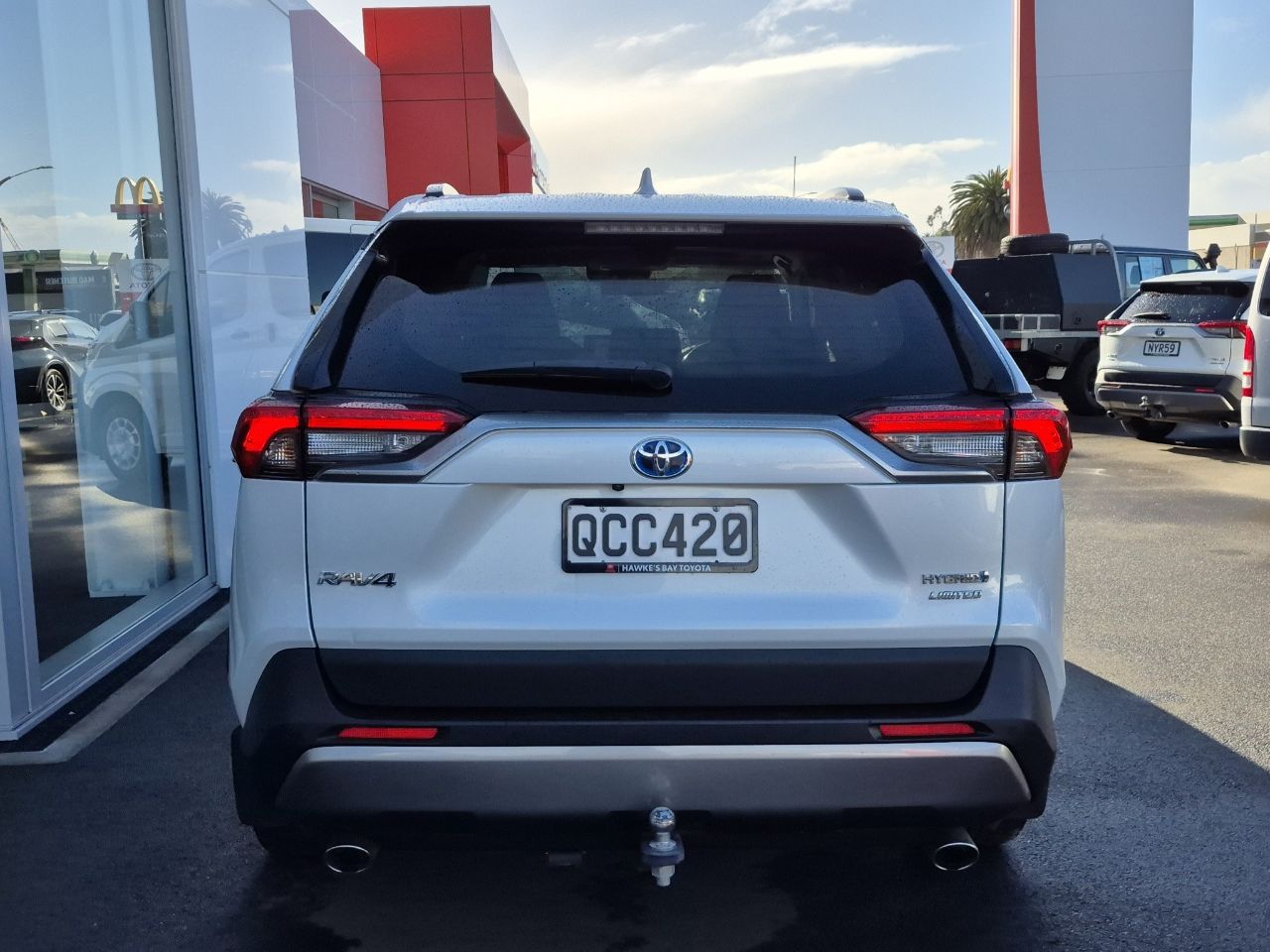 Vehicle image 4