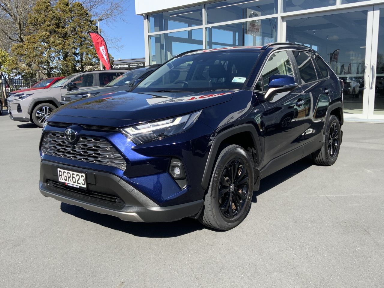 Vehicle image 4