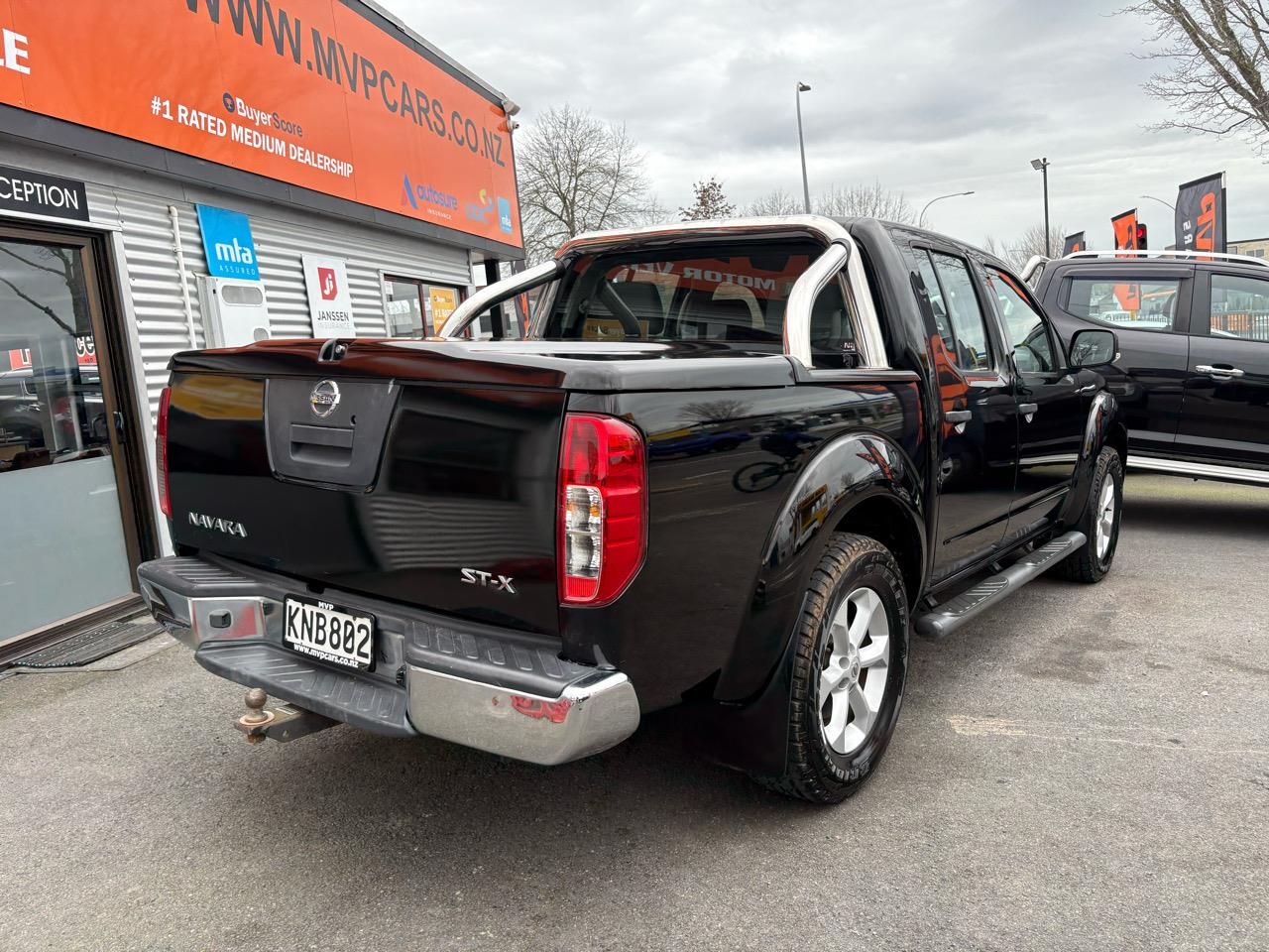 Vehicle image 4