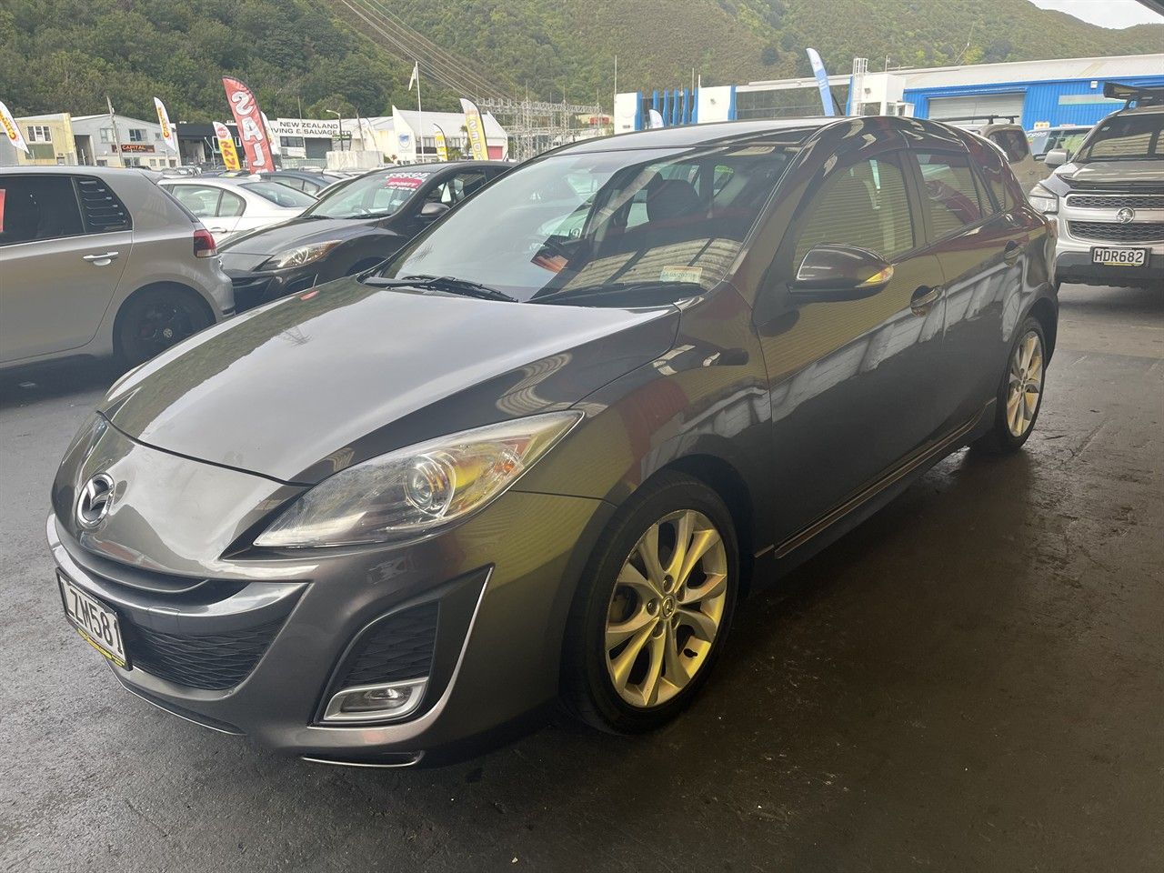 Vehicle image 3