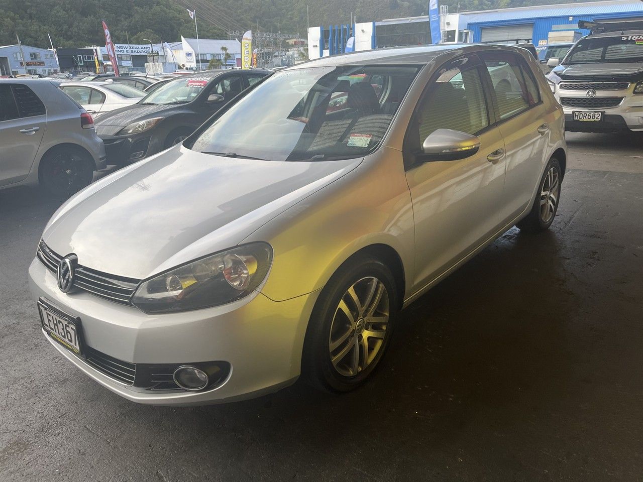 Vehicle image 3