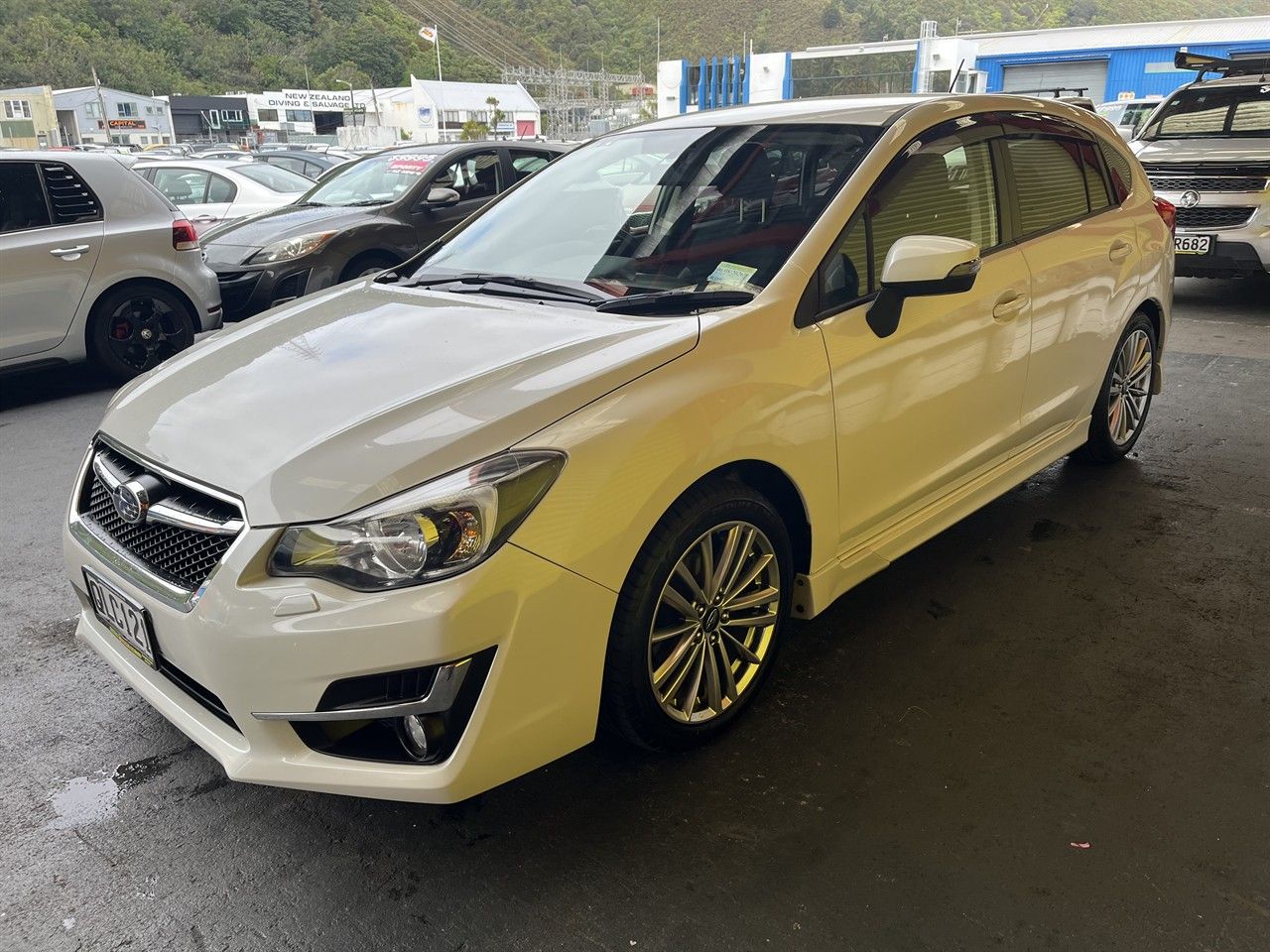 Vehicle image 3