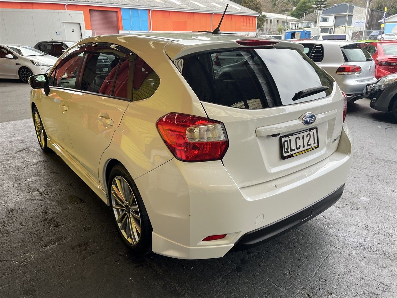 Vehicle image 4