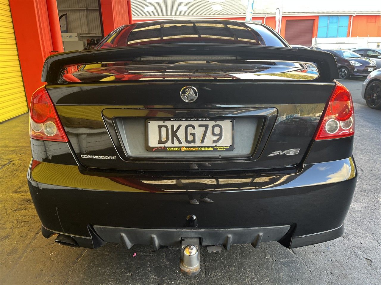 Vehicle image 5