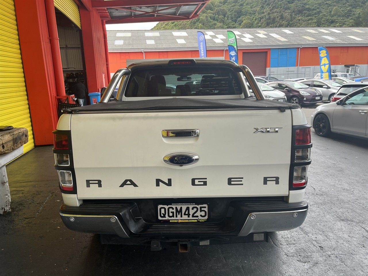 Vehicle image 5