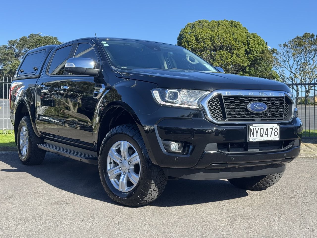 Vehicle image 3