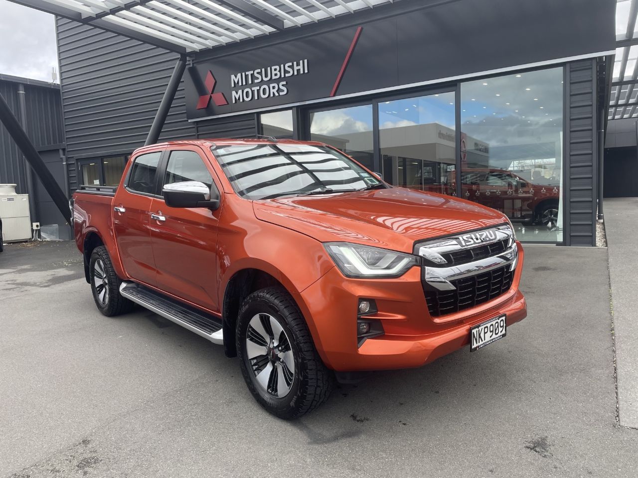 Vehicle image 1