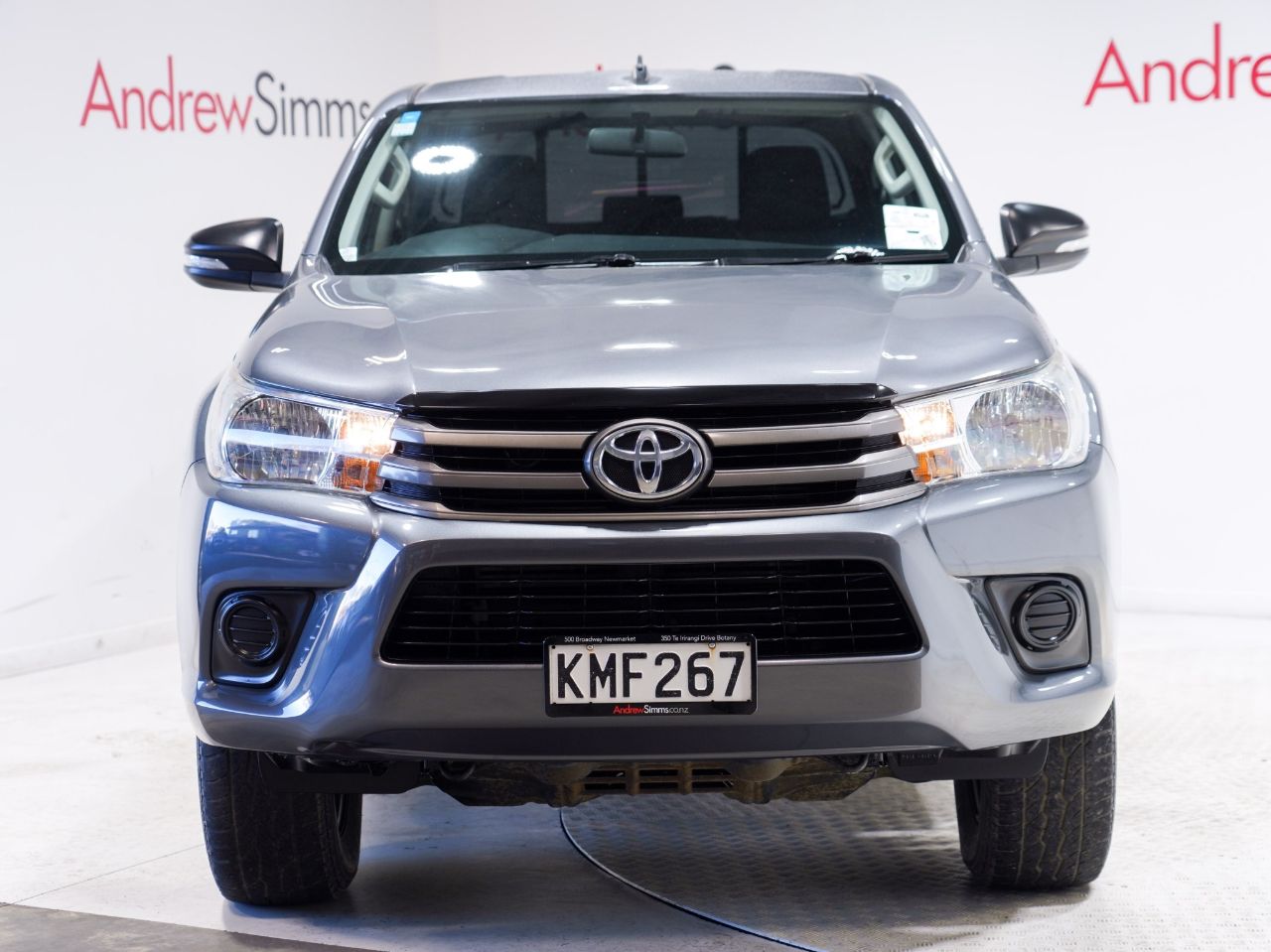 Vehicle image 4