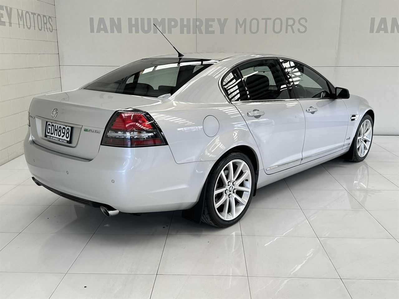Vehicle image 3