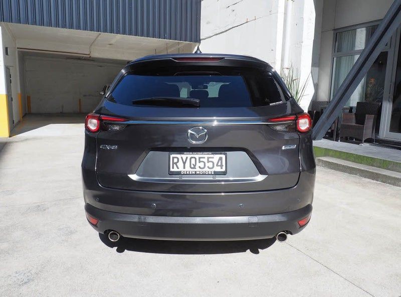 Vehicle image 5