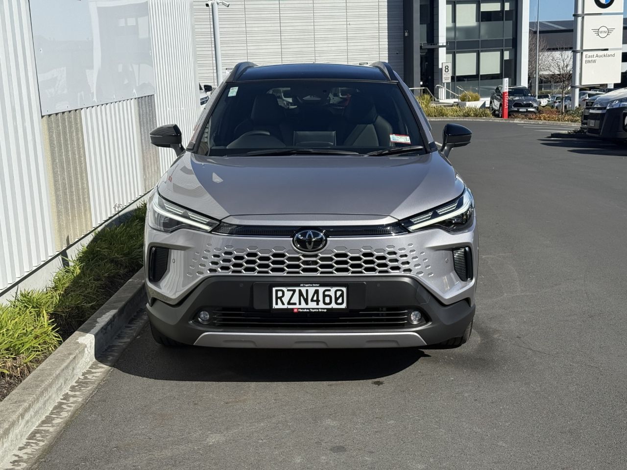 Vehicle image 3
