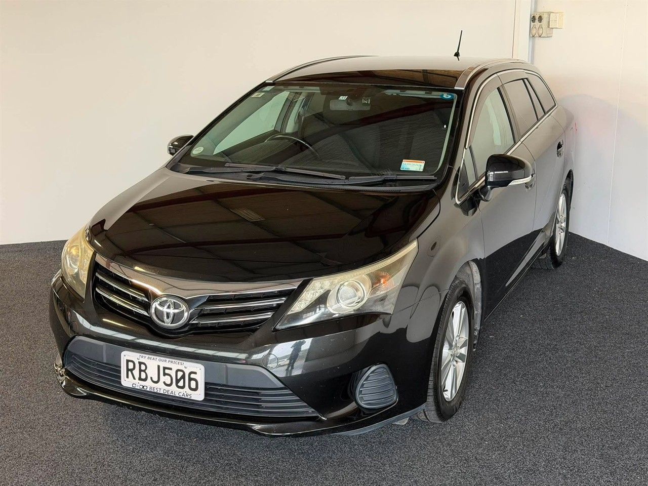 Vehicle image 3