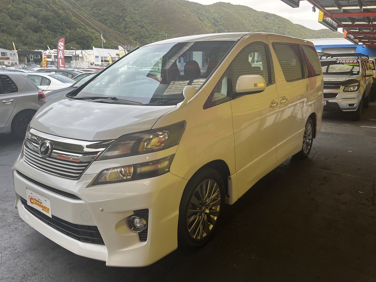 Vehicle image 3