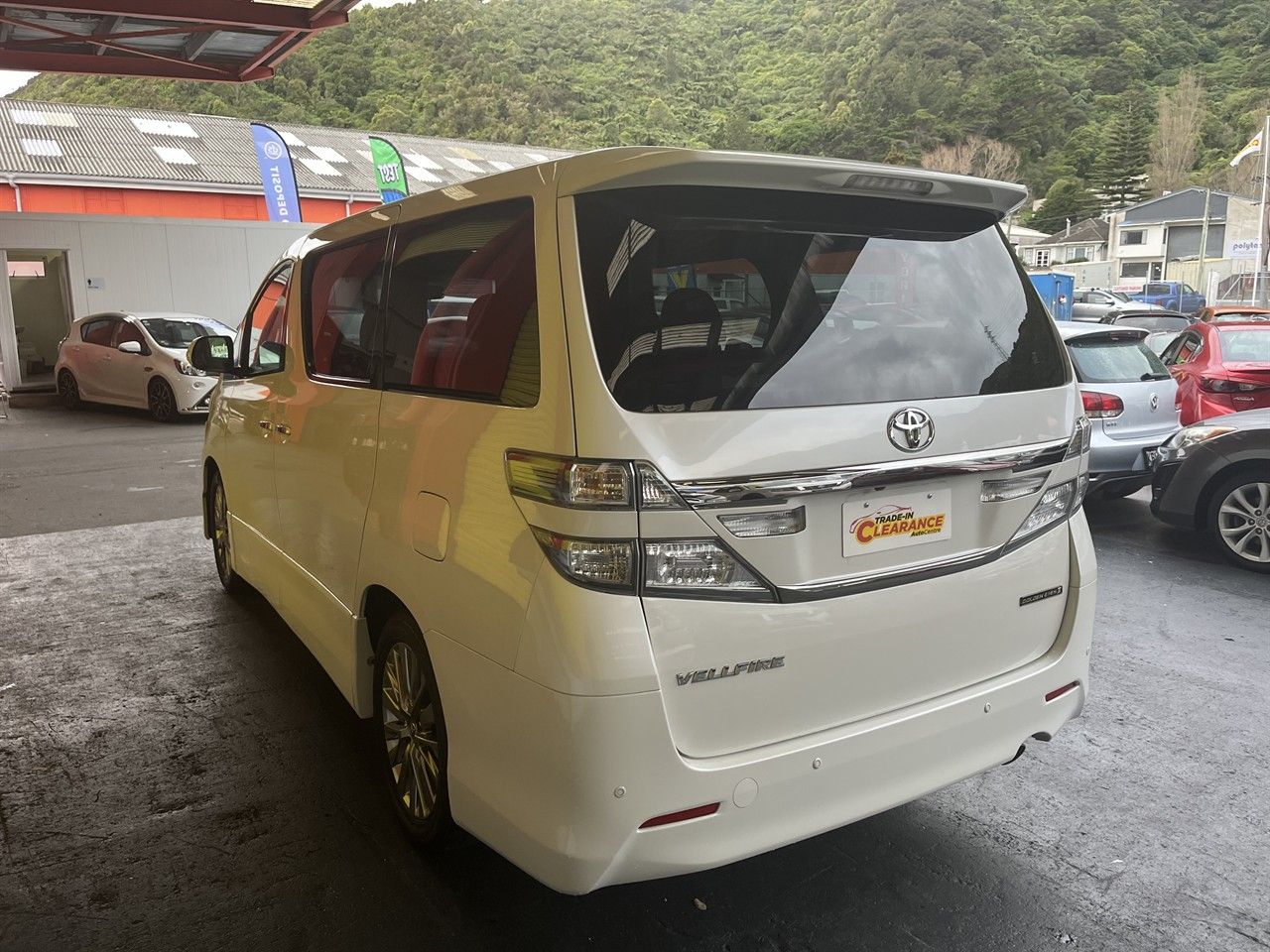 Vehicle image 4