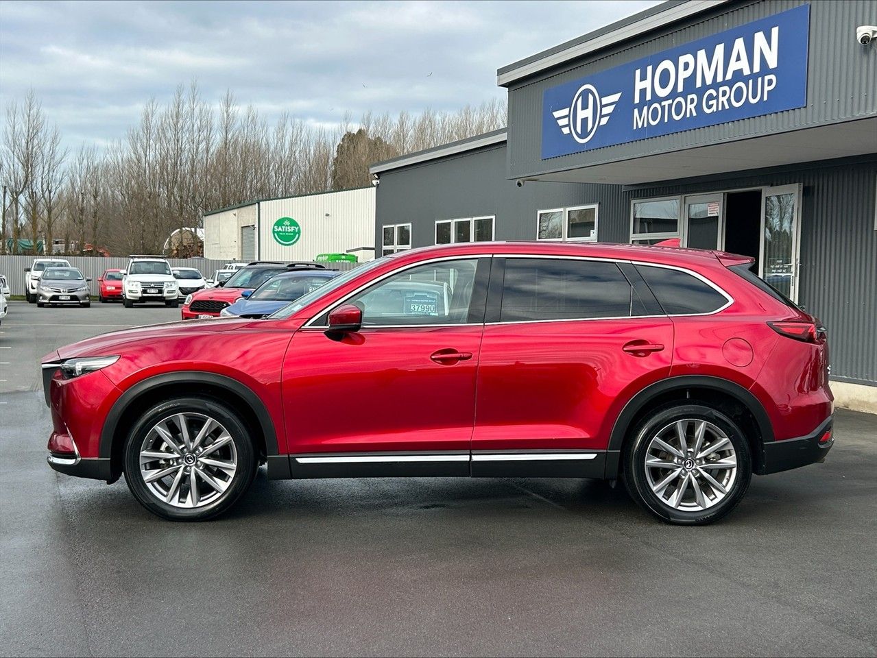 Vehicle image 5
