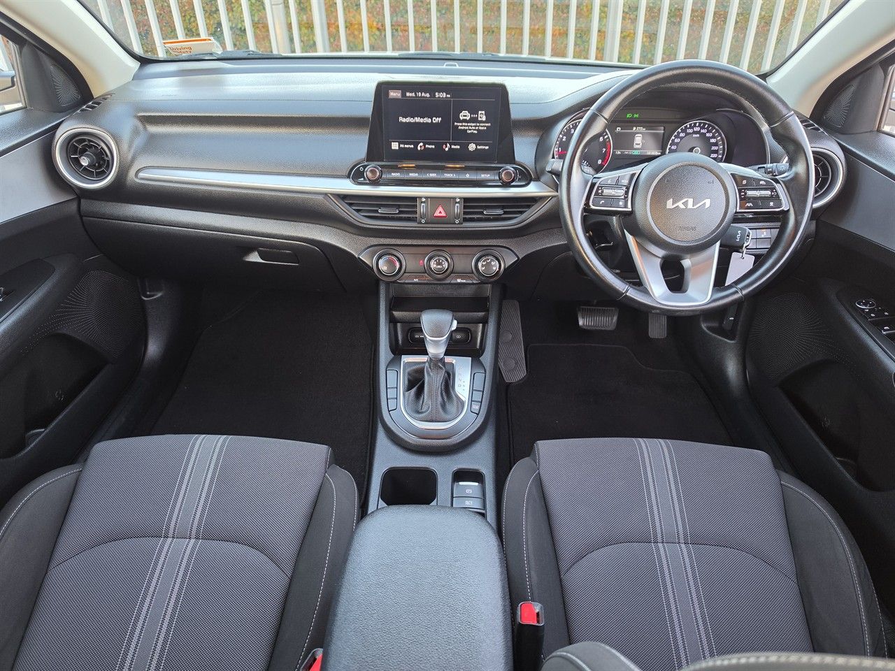 Vehicle image 3