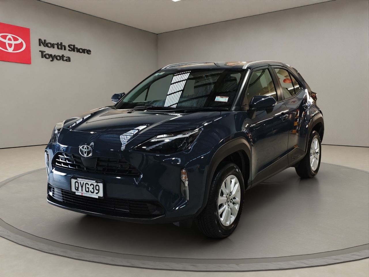 Vehicle image 3