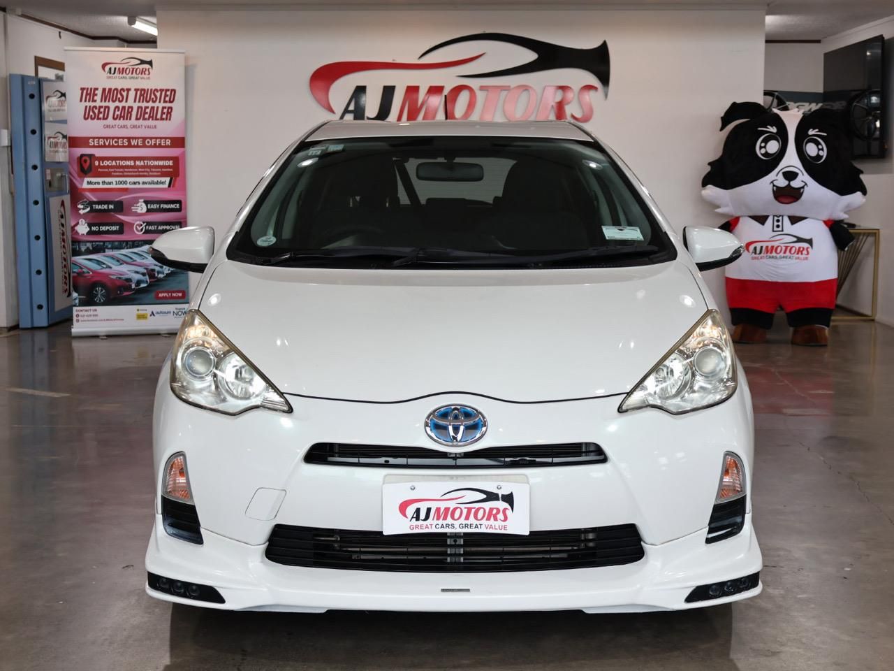 Vehicle image 2