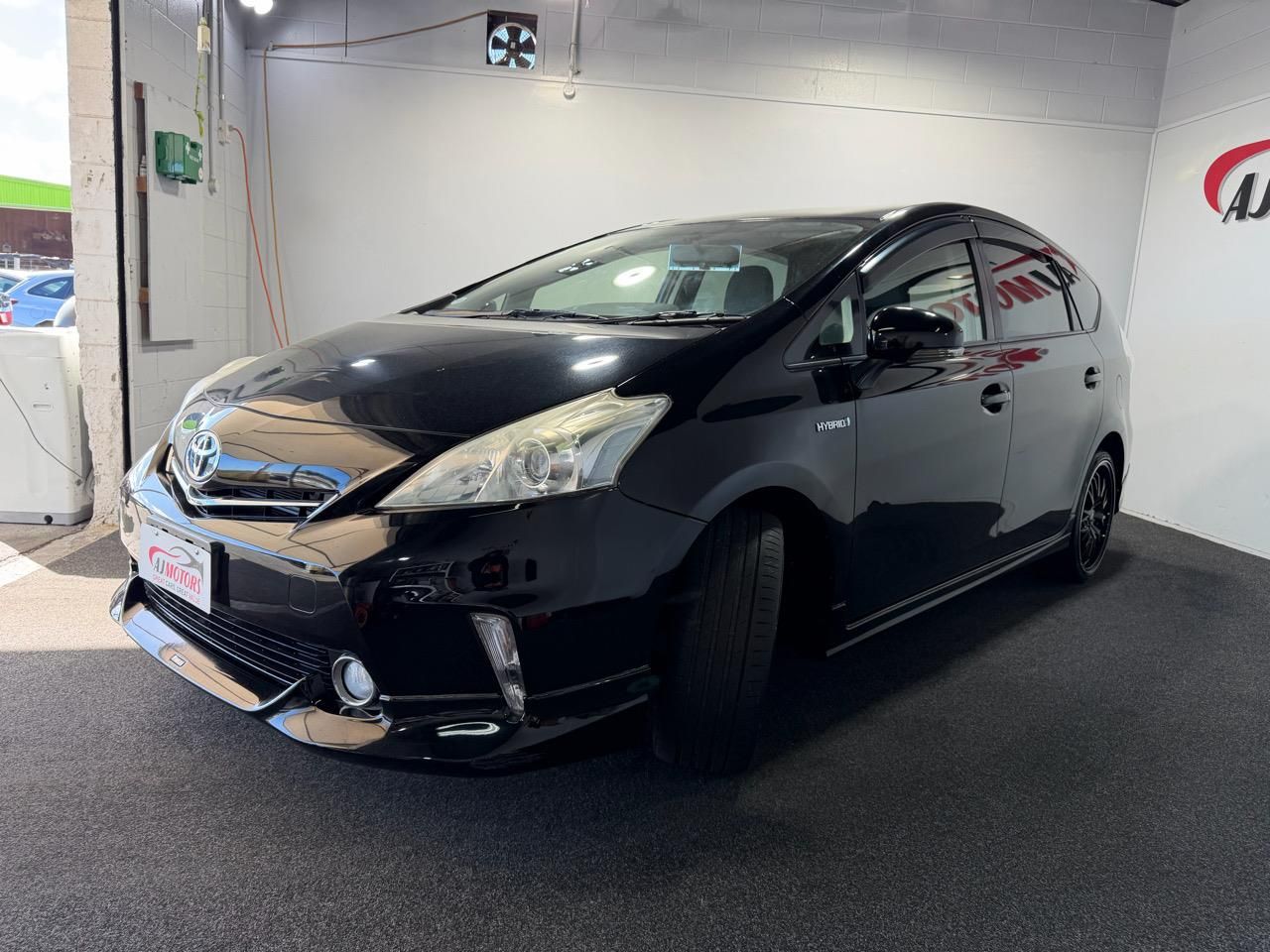 Vehicle image 3