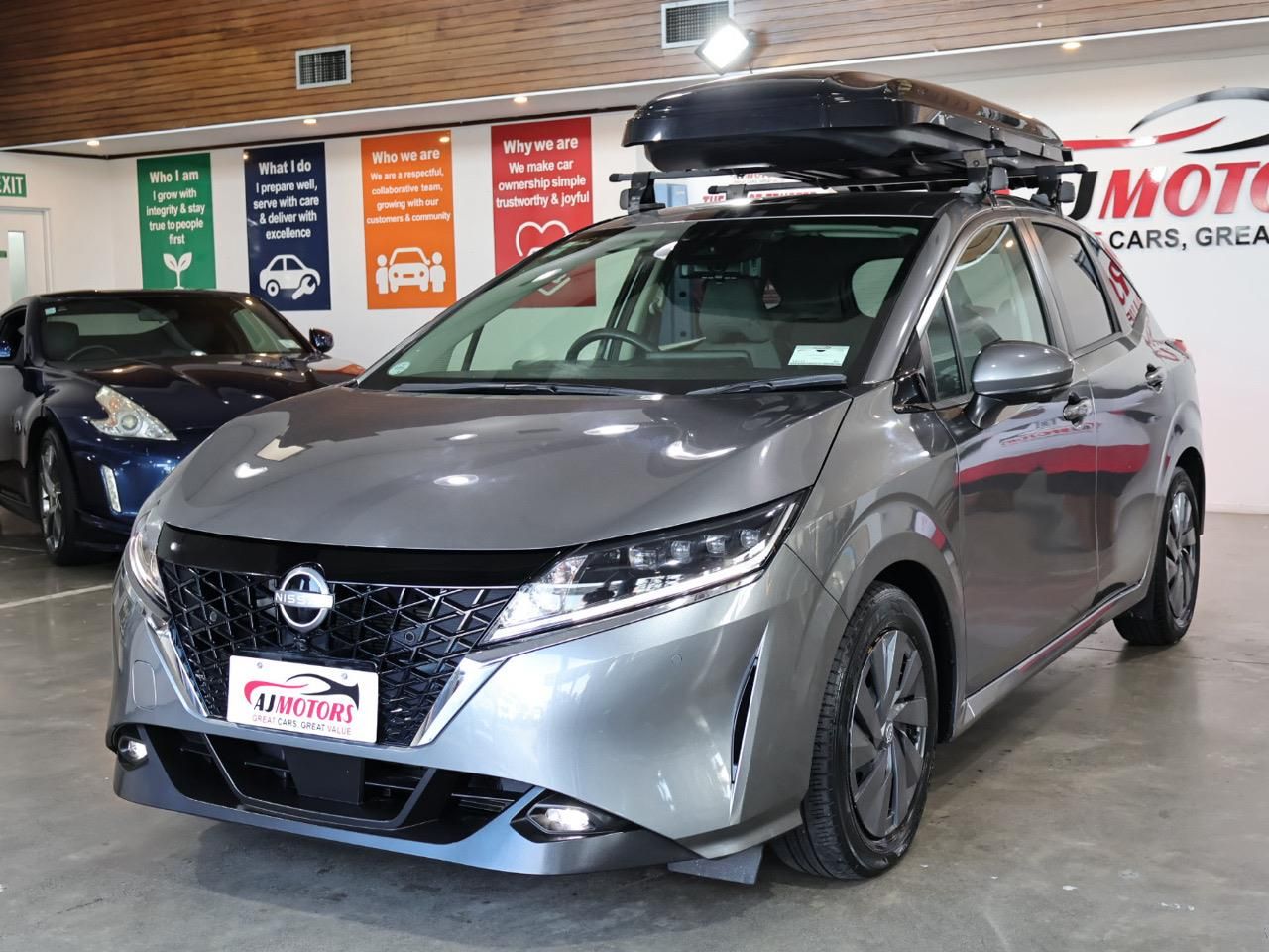 Vehicle image 3