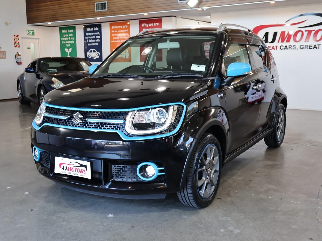 Vehicle image 3