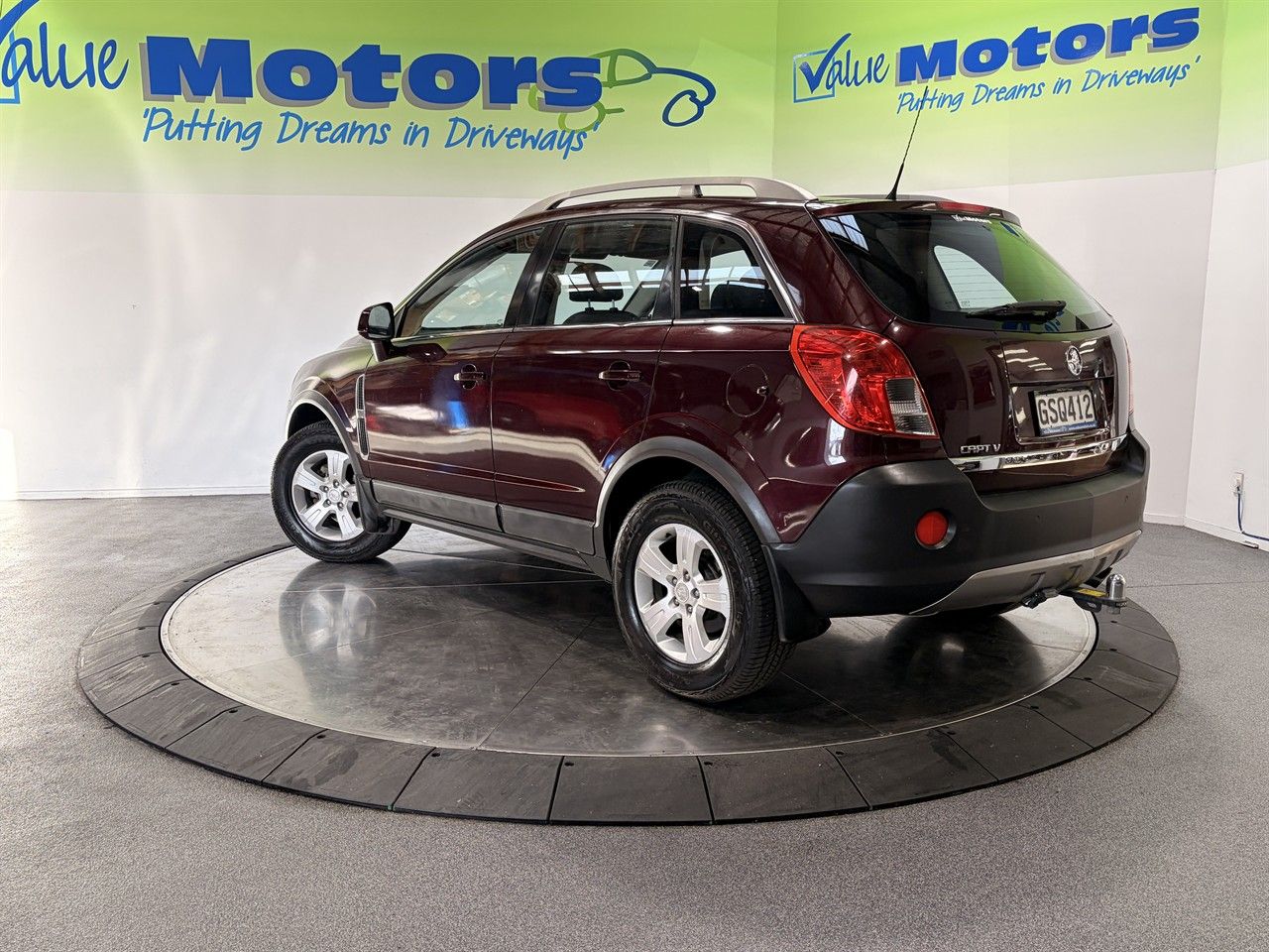 Vehicle image 5