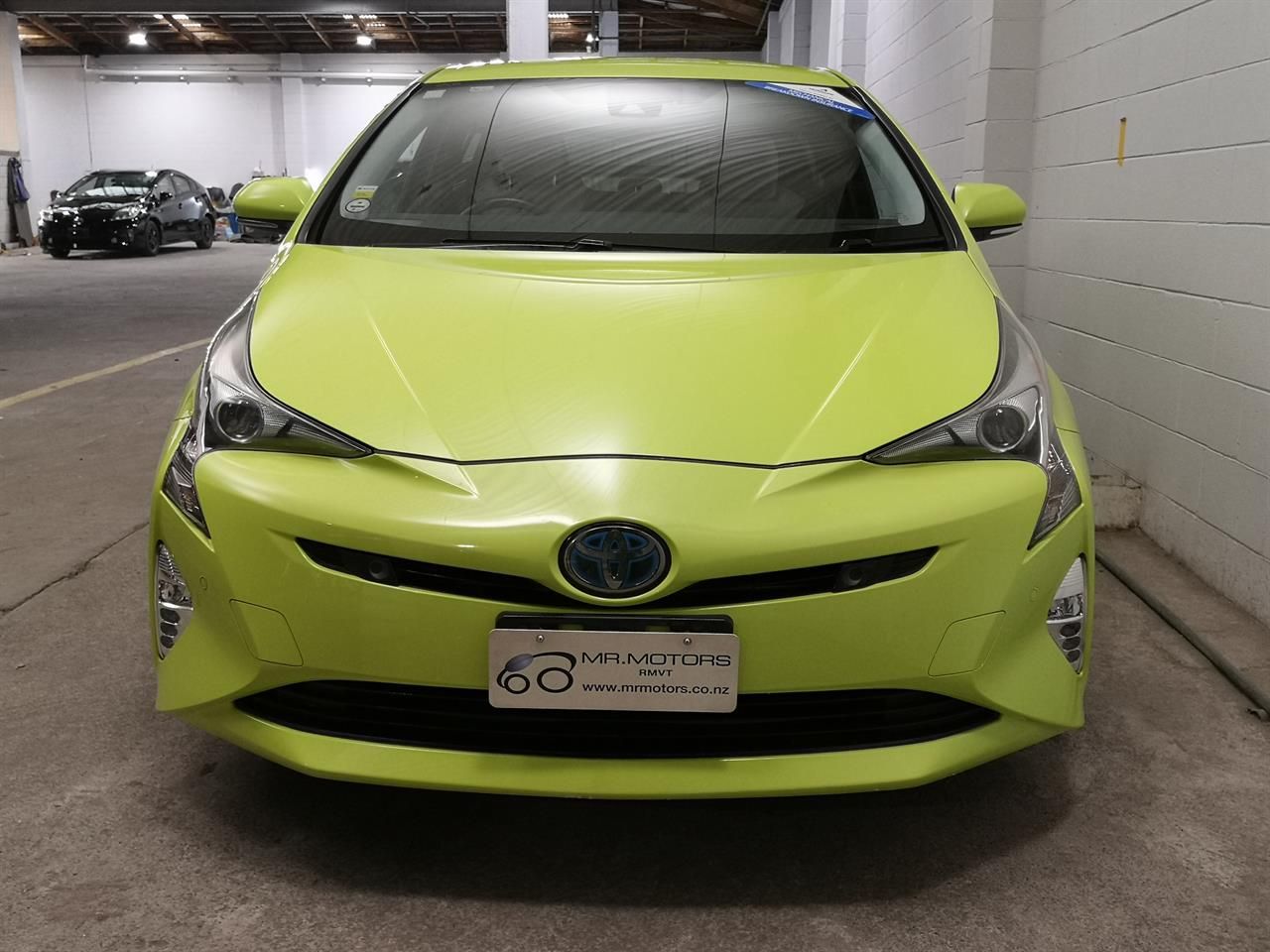 Vehicle image 4