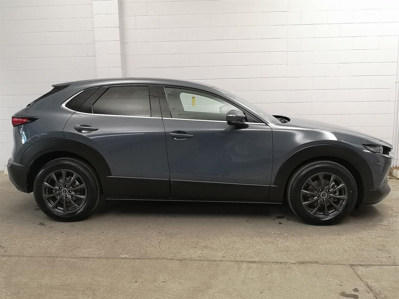 Vehicle image 3